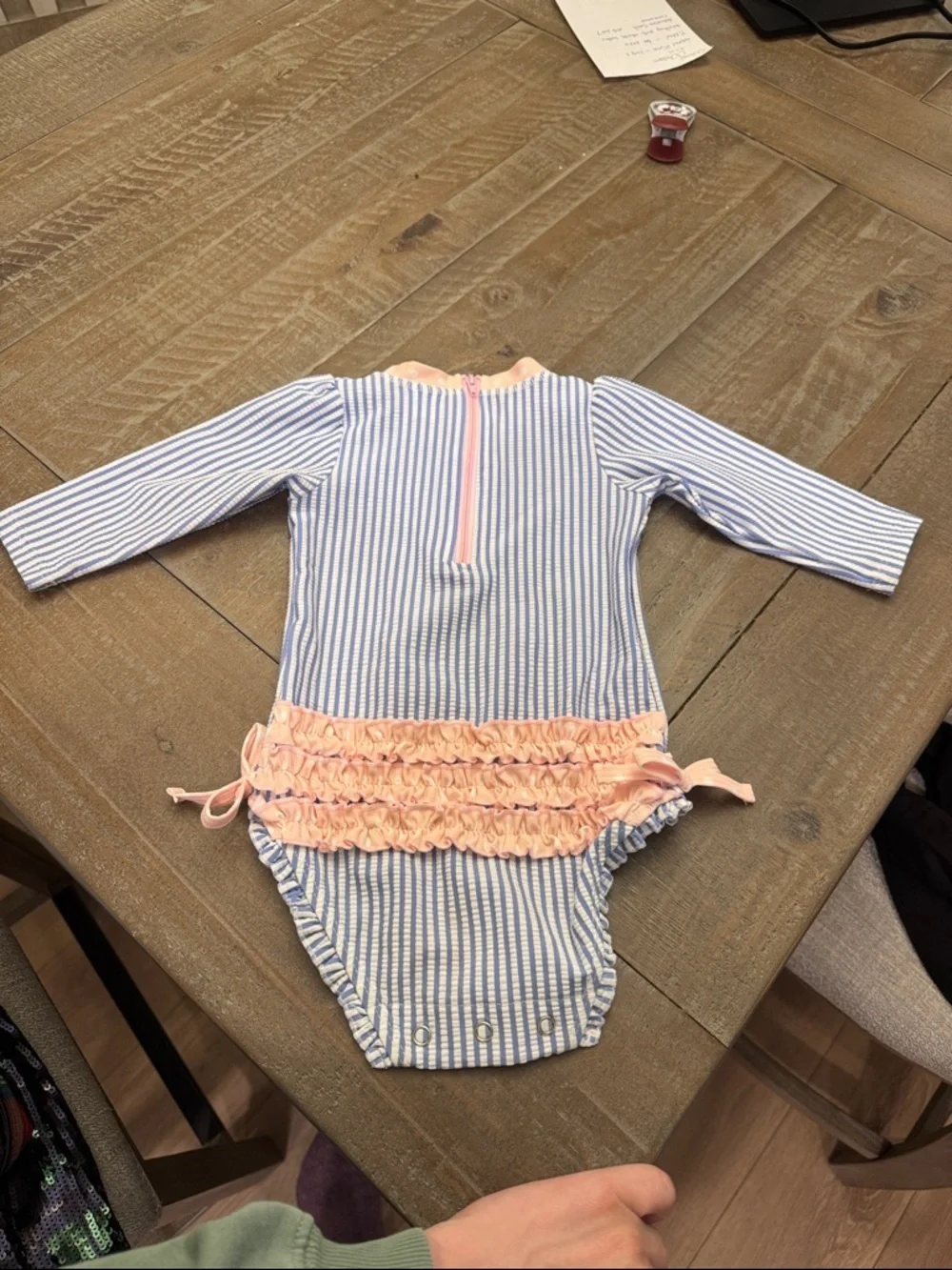 RUFFLE BUTTS NWOT Stripped Seersucker Ruffle Long Sleeve Rash Guard Swimsuit